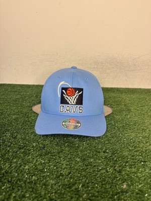 Cleveland Cavaliers hat cap snap back blue Mitchell & Ness retro NBA mens