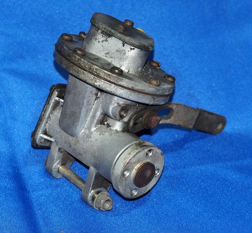 1960s 1970s Mercedes 200 220 Pierburg Motor Bremse Staubsauger Pumpe OEM Gut