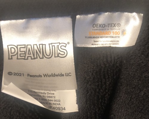 Peanuts~CHARLIE B. & Leaves~Soft Velour Like ONE Hand Towel~16”X28”~NEW~FREE SH. - Picture 3 of 3
