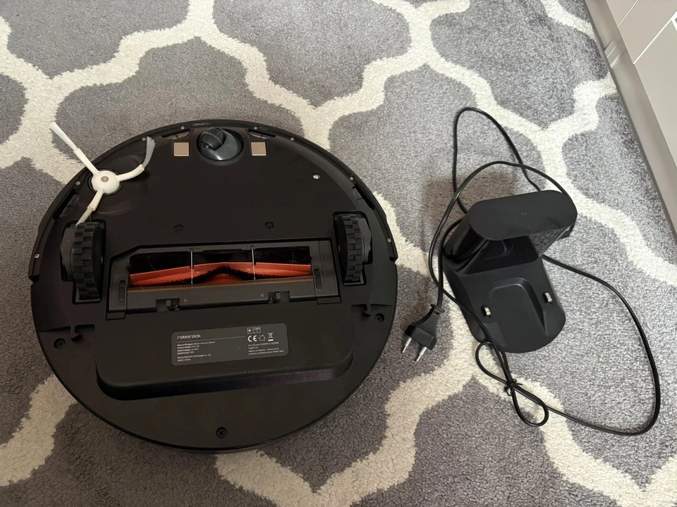 Roborock S502-00 Saugroboter, schwarz, gebraucht, Akku lädt nicht ausreichend - Bild 2 von 2