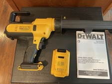 DEWALT DCE570B 20V Adhesive Gun