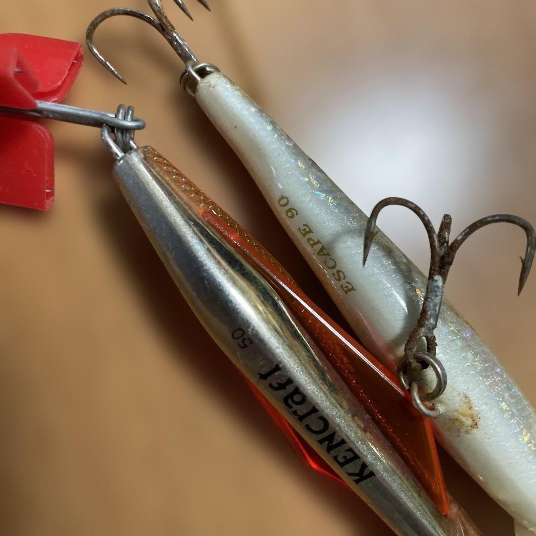 Metal Jig Fishing Lure Set With Storage Case - Image 5