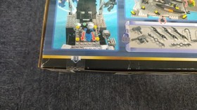 LEGO Batman The Batcave: The Penguin and Mr. Freeze's Invasion 7783 New Retired