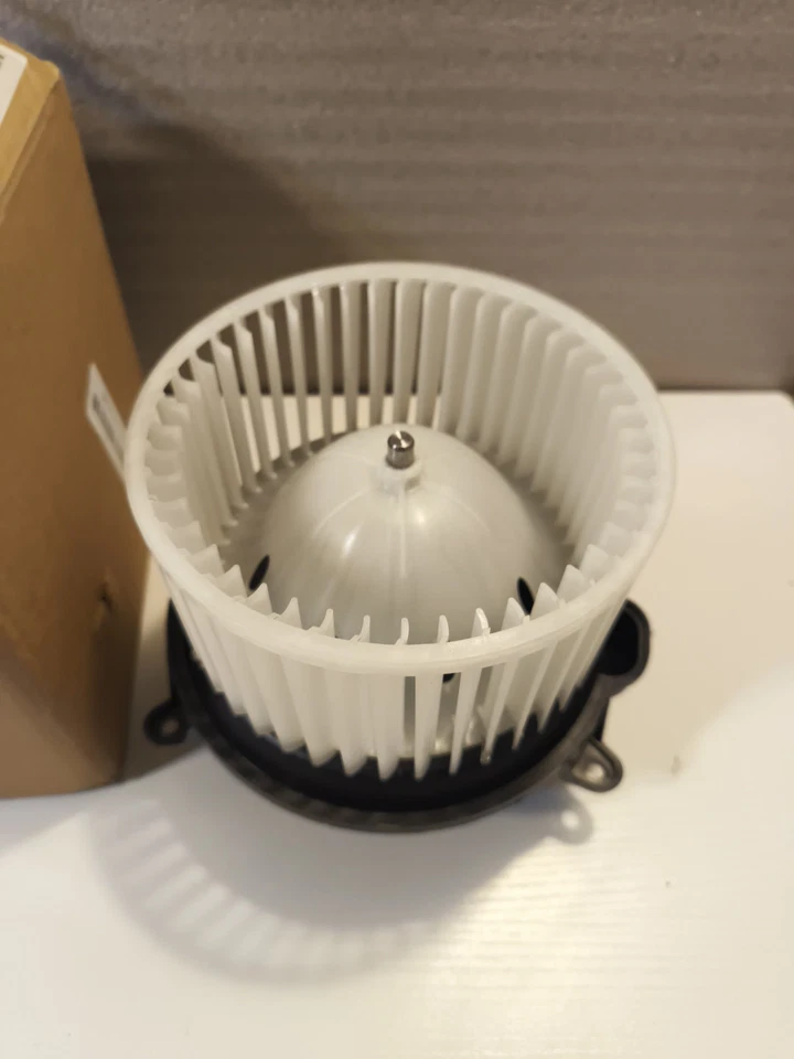 Motor soplador de calefacción con jaula de ventilador apto para Chevrolet Avalanche Cadillac GMC Sierra 1500 Foto 2 de 4