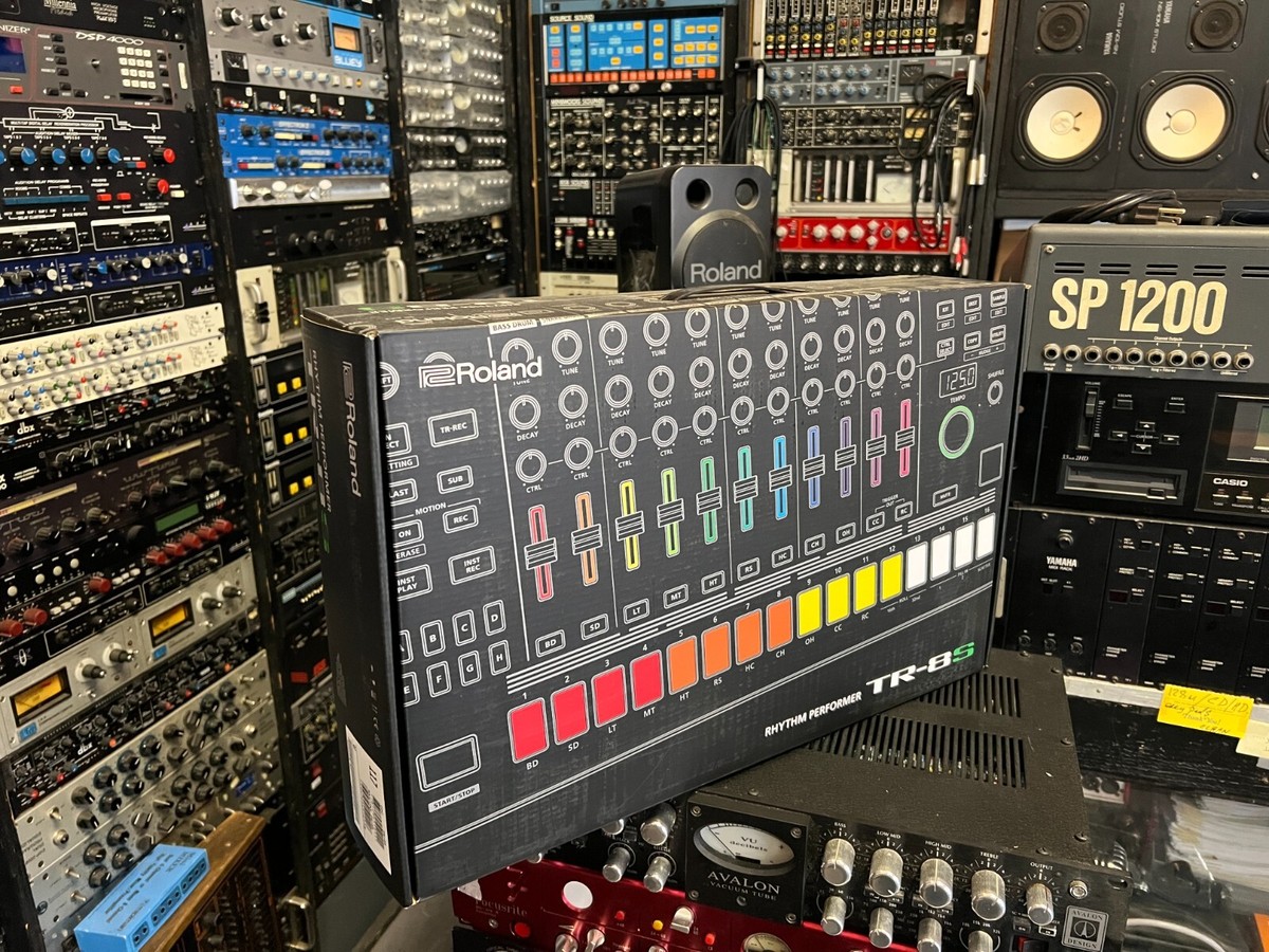 Roland TR-8S AIRA 