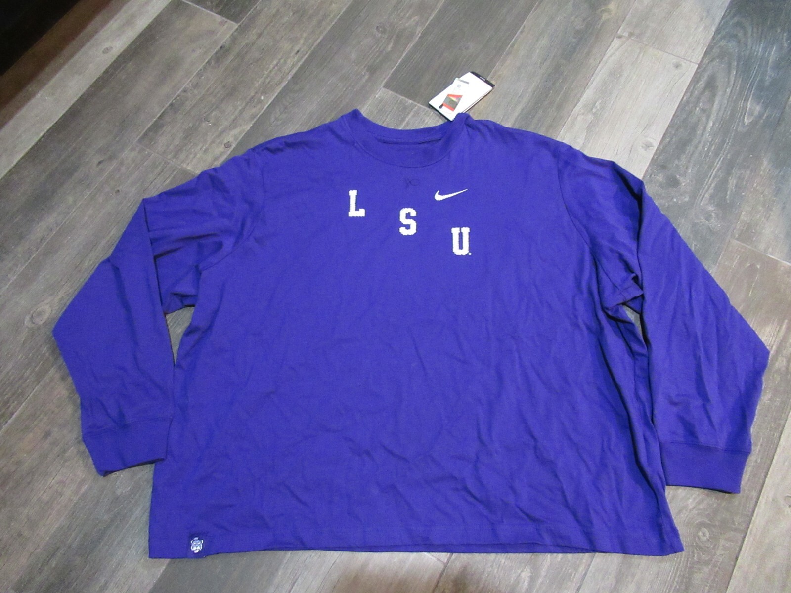 Picture 1 of 3