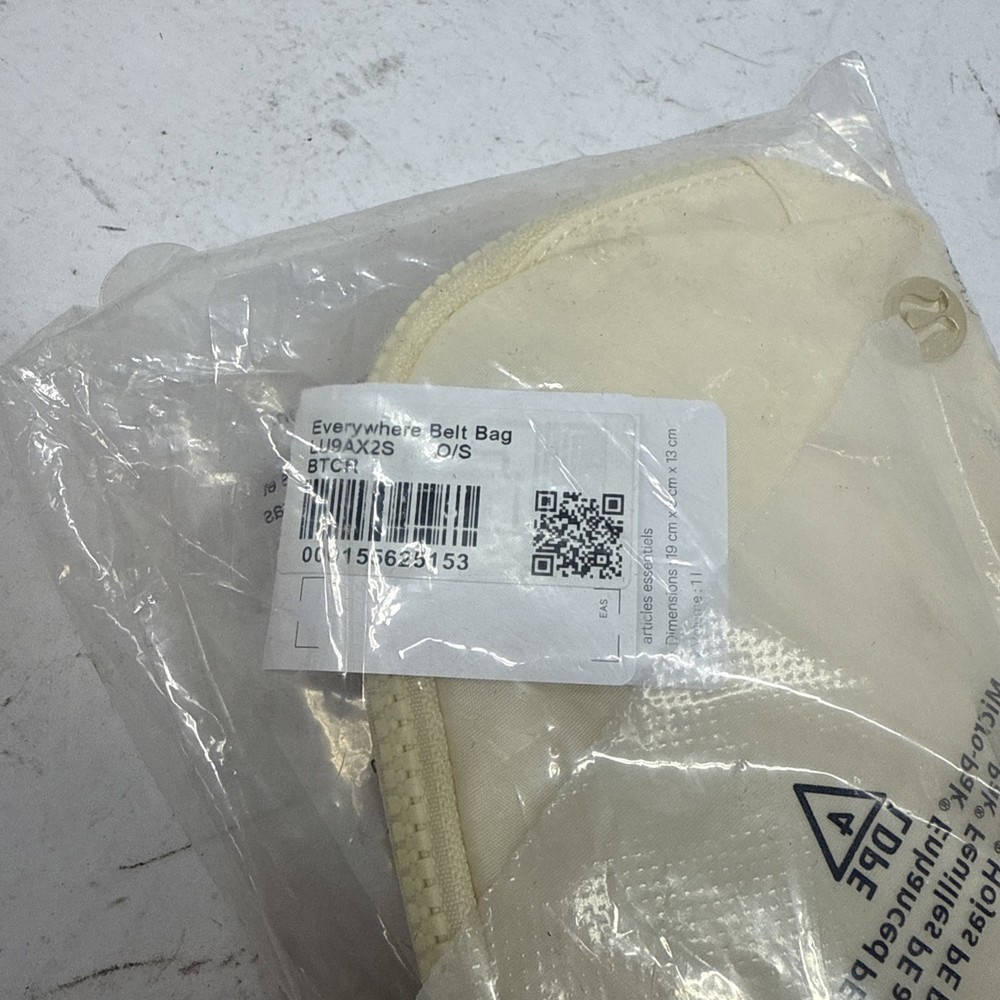 Lululemon Neo Mint 1L Belt Bag RARE Limited Edition