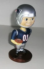 2002 The Memory Company NFL New England Patriots Resin Bobbin Head 7" Bobblehead