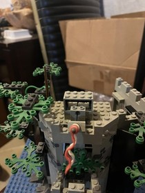 LEGO CASTLE 6077 Forestmen's River Fortress COMPLETE w/ Box and Instructions