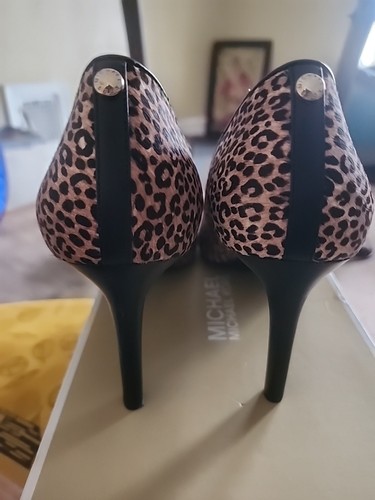 Michael Michael Kors Dark Camel Dorothy Flex Pumps Size 10 - Picture 5 of 7