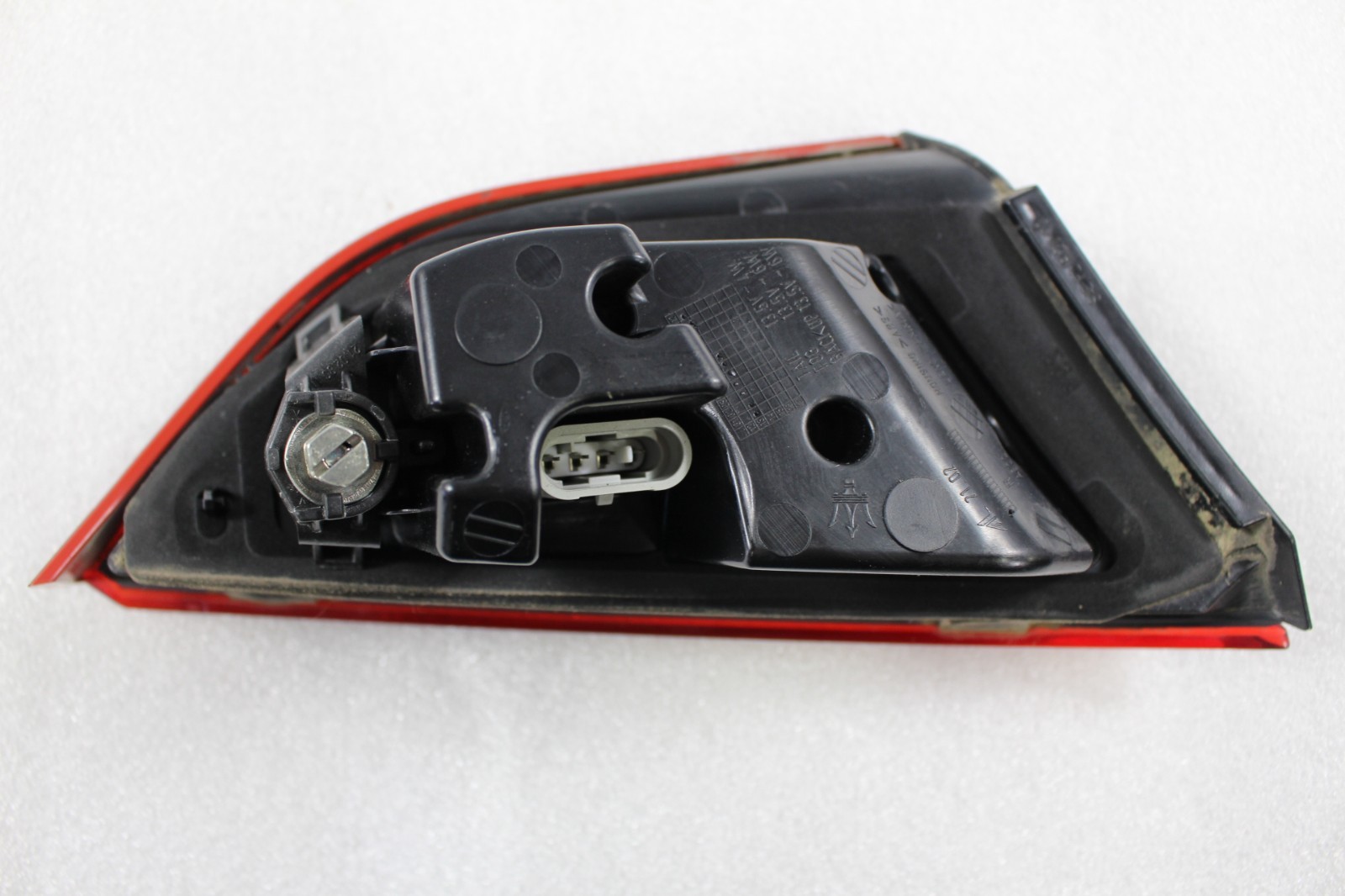 2014 Maserati Quattroporte, RH, Right, Inner Tail Lamp, Used, P/N 670009228