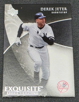 2007 Exquisite Collection Rookie Signatures #6 Derek Jeter: New York Yankee /99