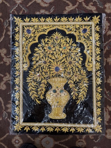 Dubai Wall Hanging With Embroidery Tapestry With Semi Precious Stones - 第 1/11 張圖片
