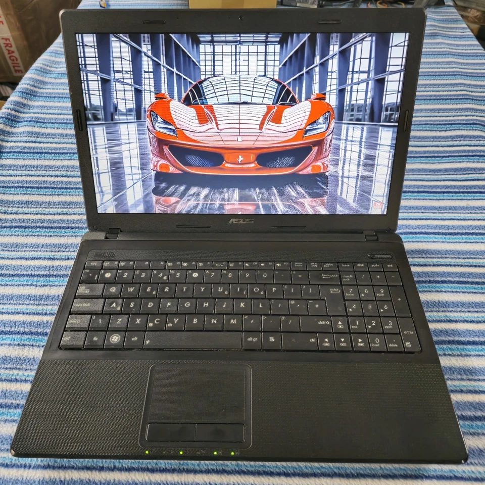 ASUS X54H laptop, Intel Celeron,  15.6", Windows 10, 500Gb HDD, 4GB RAM (K01) - Image 2 of 4