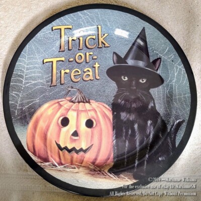 4 NEW TRICK OR TREAT RETRO GRAPHICS BLACK CAT IN WITCH HAT MELAMINE DINNER PLATE
