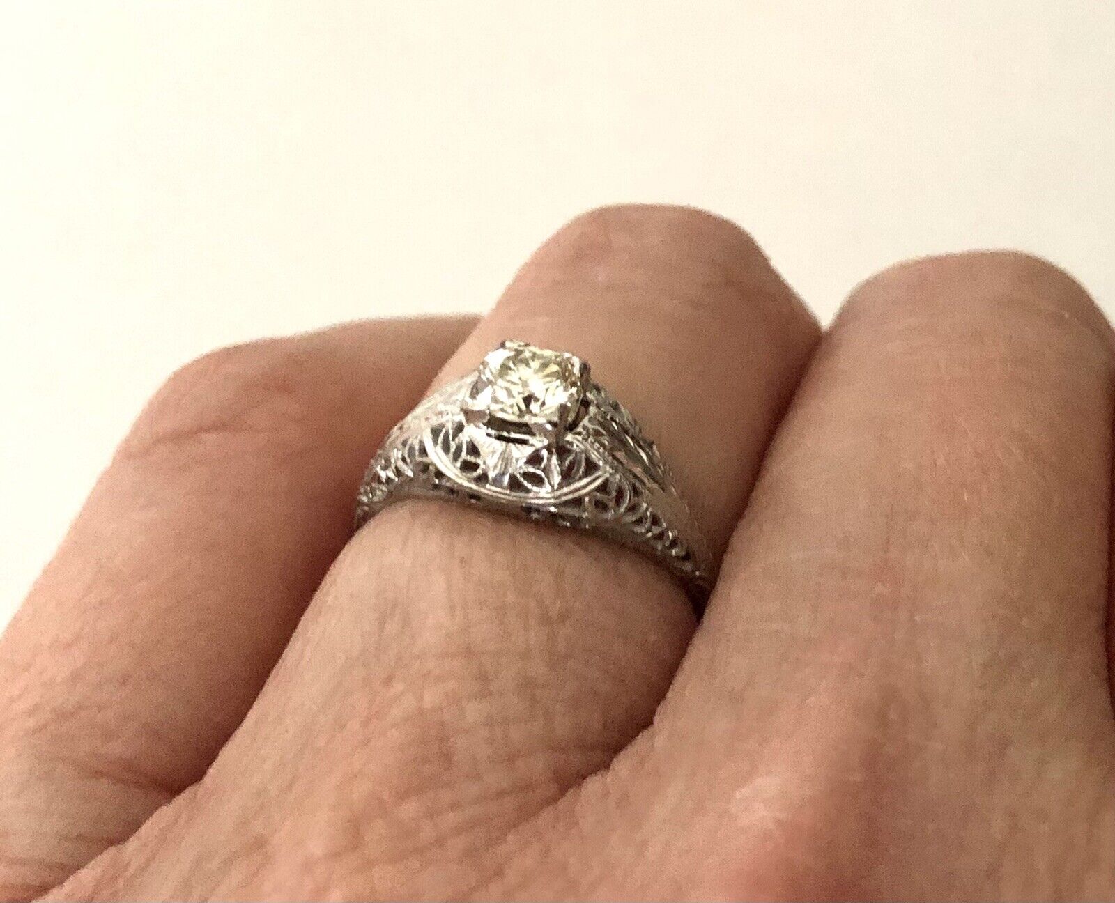 1920's White Gold & Diamond Flower Vintage Engagement Ring