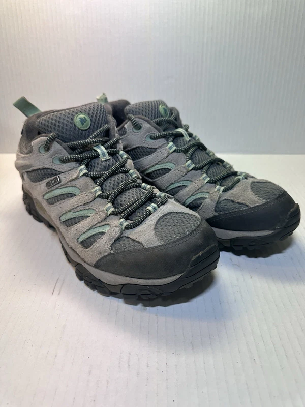 merrell moab hiking trail must see shoes