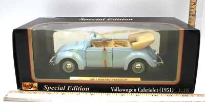 Vintage Maisto 1:18 1951 Volkswagen Cabriolet Diecast Metal Car