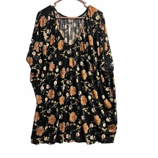 Be stage Top Short Sleeves Multi Casual Plus Sz 2X stretch v neck EUC