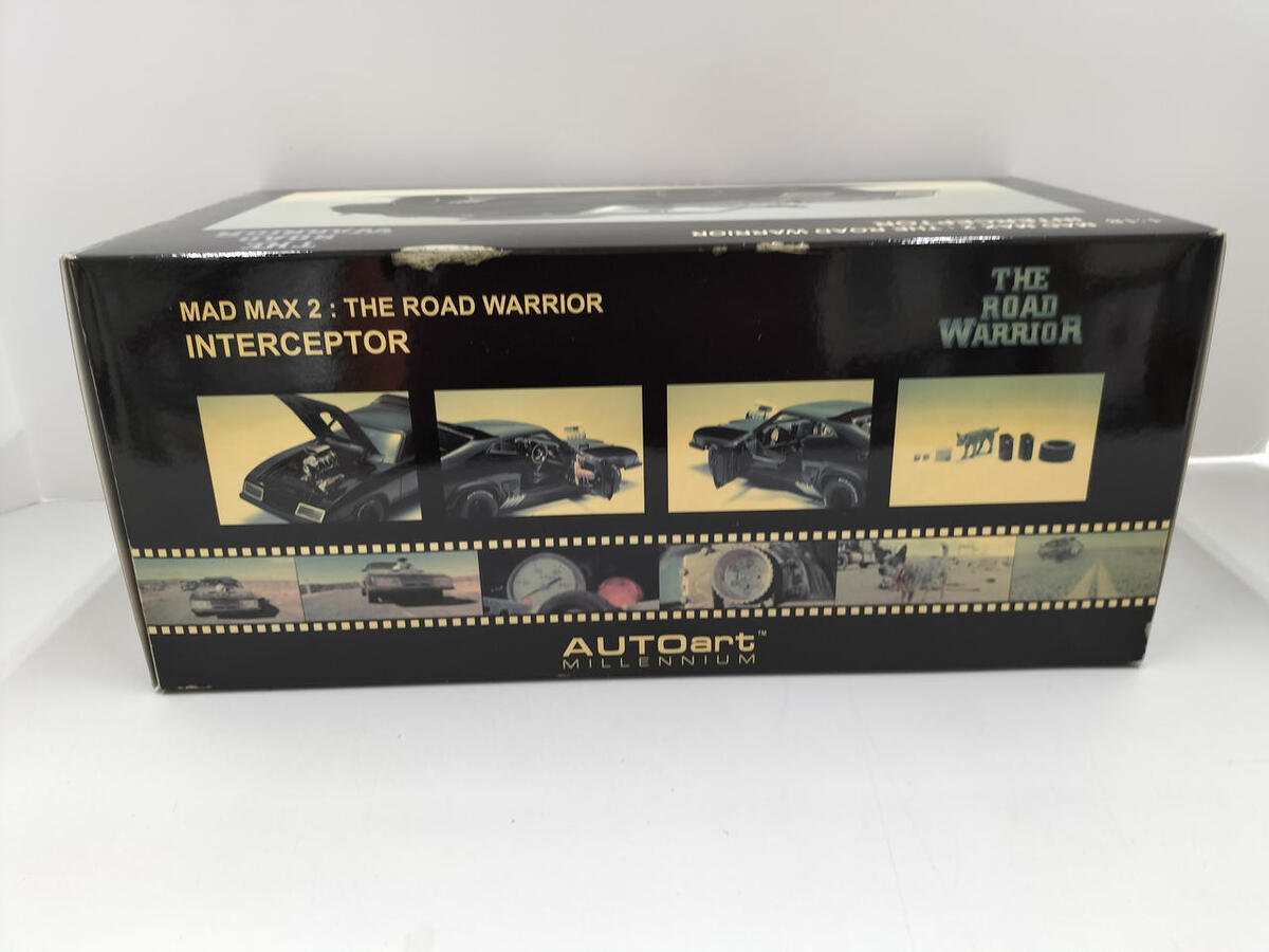 Autoart 1/18 Mad Max 2 Interceptor The Road Warrior Japan Autoart 1/18 Mad Max 2 Interceptor The Road Warrior Japan
