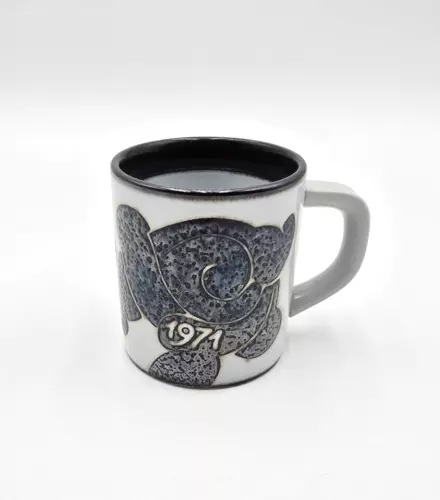 Vtg Royal Copenhagen 1971 Annual Mug Small Black White Fajance Denmark