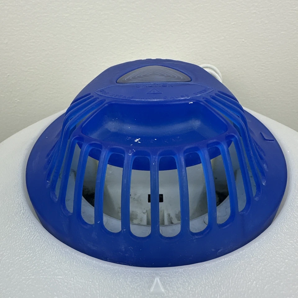 Vicks V150SG Warm Steam Vaporizer Tabletop Humidifier - Image 2 of 4