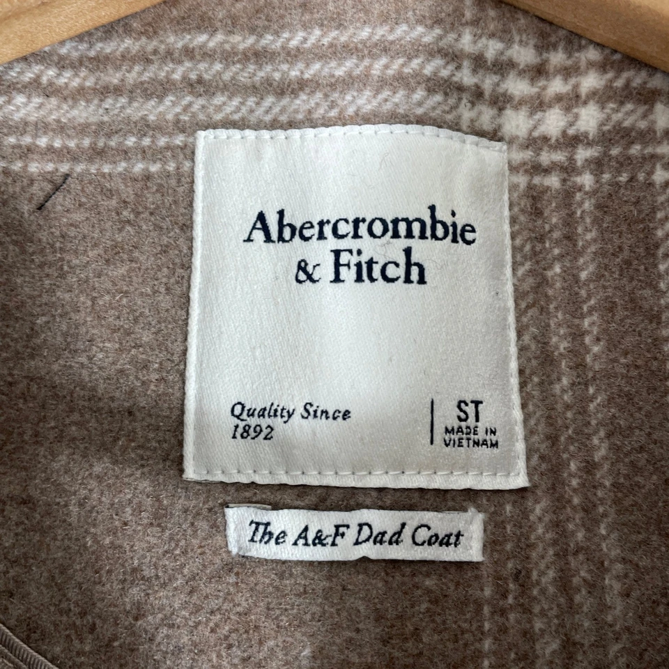 Abrigo largo a cuadros marrón pequeño Abercrombie & Fitch The A&F Dad para mujer Foto 4 de 4