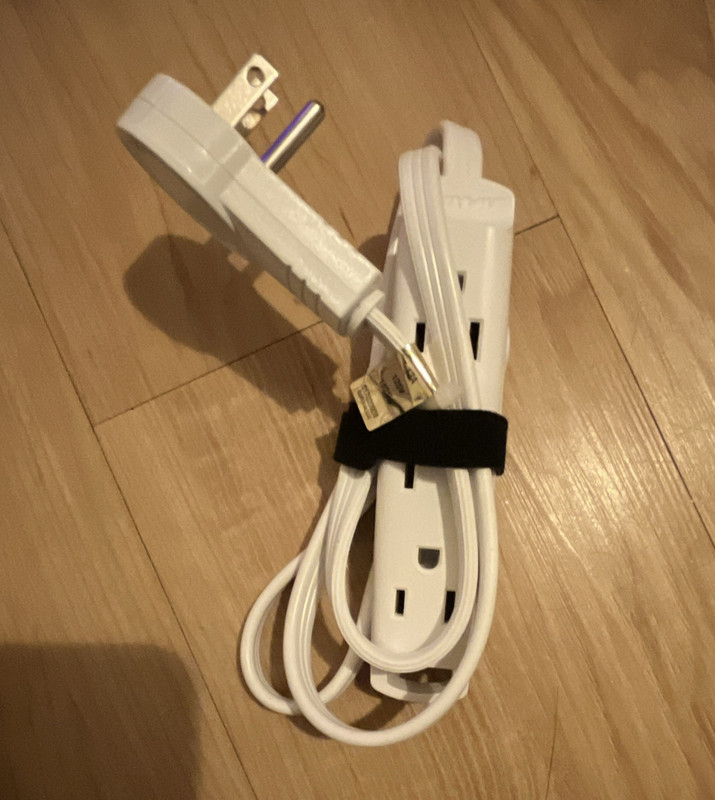 3 ft. 16/3 Light Duty Indoor Extension Cord 360° Rotating Flat Plug 1-Sided