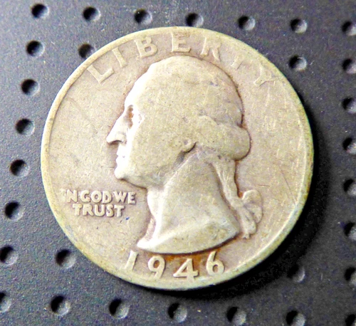 1945 D Washington Quarter, AU/Unc. Silver melt value is $14.35