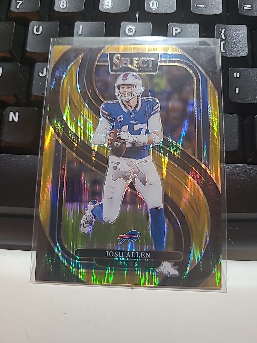 2024 Select Josh Allen Gold Shock 9/10 #122 Bills