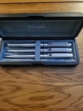 Vintage Parker 25 Fountain, Ballpoint and Pencil Set. Cased. Matching Date Codes