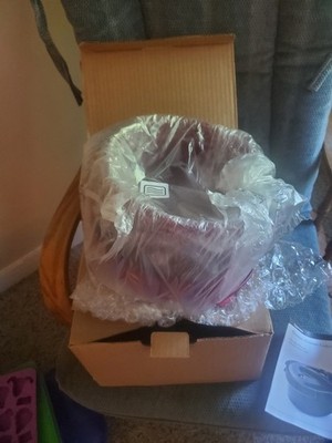Tupperware Microwave Pressure Cooker Purple Plastic 9 in Diameter w/ Manual