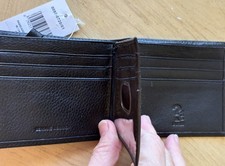 NEW Guess Men's Black Leather Wallet Bifold Bookfold Passcase Photo Credit Card