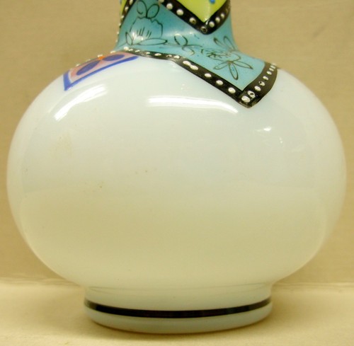 Small Beaded Decorated Moroccan Black Webb Art Enameled Glass Floral Bud Vase - Picture 7 of 11