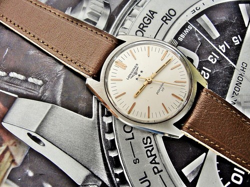 Beautiful mechanical steel Longines Admiral watch from the 1970s with box.