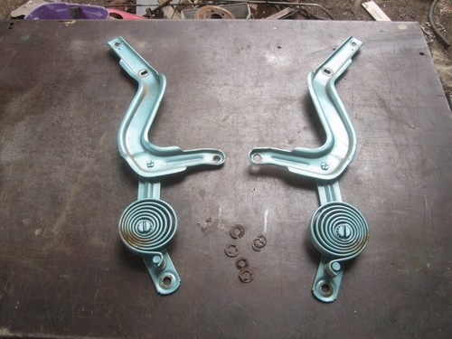 67-72 MOPAR A BODY HOOD HINGES W/ SPRINGS OEM GOOD WORKING PAIR LH RH