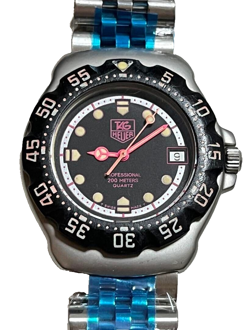 USED Excellent] TAG Heuer Formula 1 WA1217 Quartz Black Pink Dial