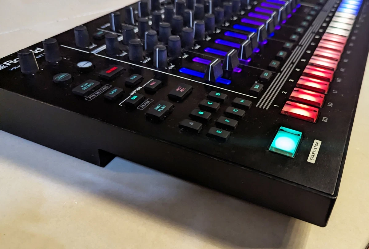 Roland AIRA TR-8S Rhythm Performer Electronic Drum Machine | eBay