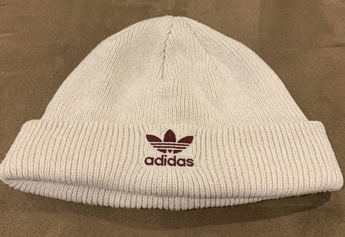 adidas gazelle silver green womens New Era New York Yankees 'Metal Badge' 59FIFTY Fitted Black/Iridescent main image 0