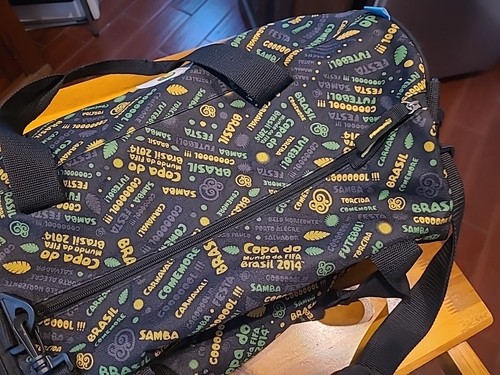 2014 Official FIFA World Cup Soccor Football Futebol Brazil Brasil Duffel Bag - Picture 5 of 10