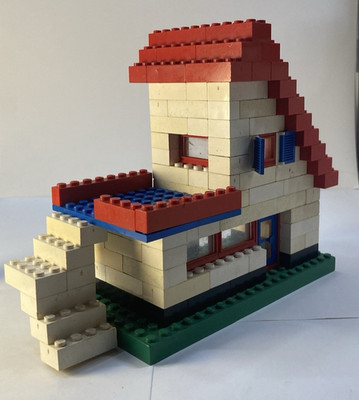 LEGO Haus gebaut aus 700/3 700/4 System Baukasten 1958 64 mit Grundplatte