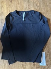 LULULEMON TOP JACKET PULLOVER OUT OF THIS WORLD LS SIZE 8 NWT BLACK SIZE 8 Deal