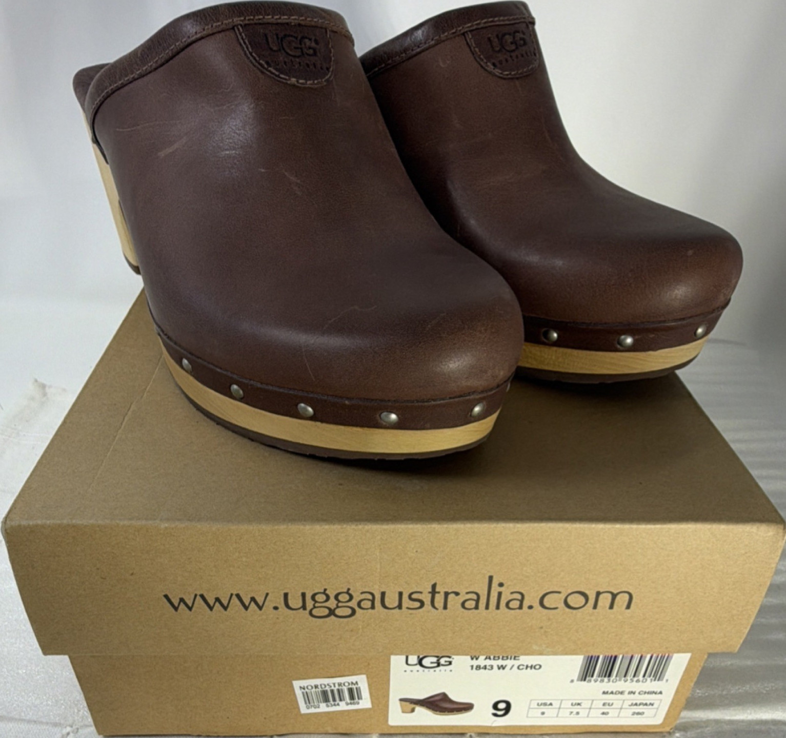UGG Brown Leather Shearling-Lined Studded Clog Mules Round Toe US 9