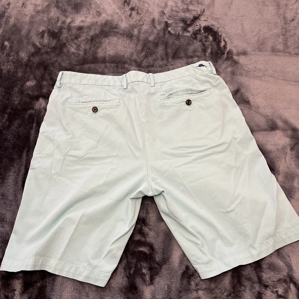 Tommy Bahama Men’s Size 34 Cotton Solid Light Green Shorts - Image 3 of 4