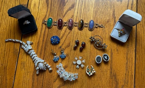 Vintage Costume Jewelry Lot Assorted Rings Brooches Bracelet Pins Earrings
