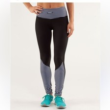 Lululemon leggings Sz 4 runder under pant