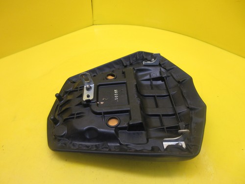 OEM 2006-2010 GENUINE YAMAHA FZ1 REAR BACK PASSENGER TANDEM SEAT PAD SADDLE ASSY - Picture 7 of 8