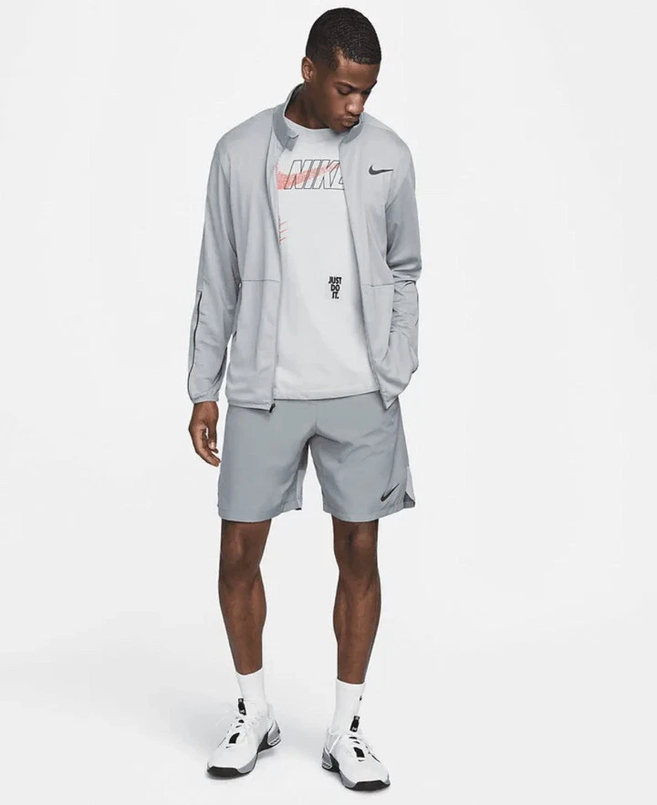 NIke Men s Dri FIT Flex Woven Training Shorts 9 inch Inseam Gray
