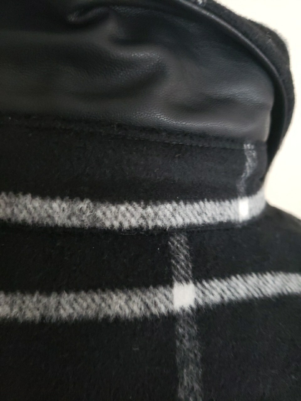 Foto 12 di 15