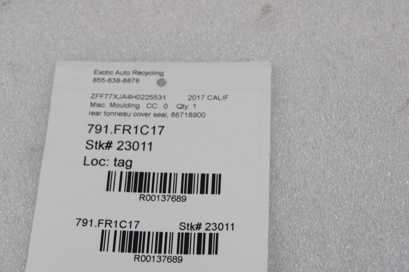 Ferrari California, Rear Tonneau Cover Seal, Used, P/N 86718900